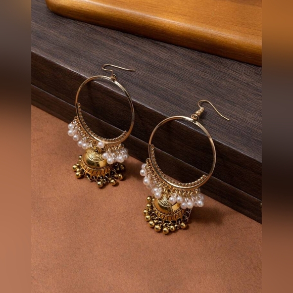 Antique gold chandbali jhumkas/ faux pearl tassels/ India pakistani jewellery - Picture 2 of 5